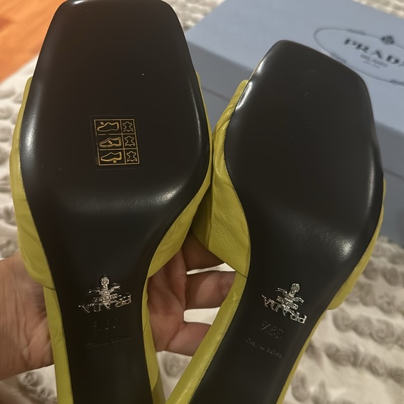 Prada coated Napa crinkled leather mules - Picture 5 of 7